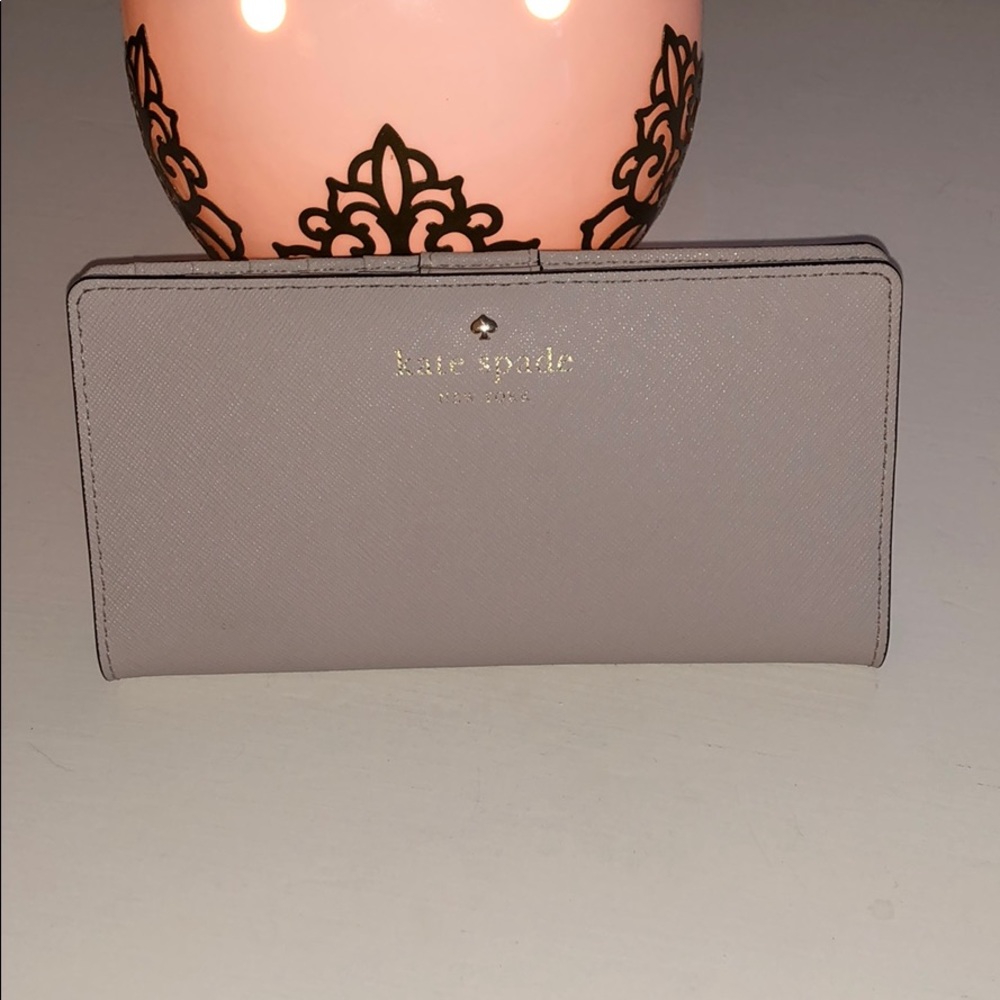 New without tags Kate spade wallet